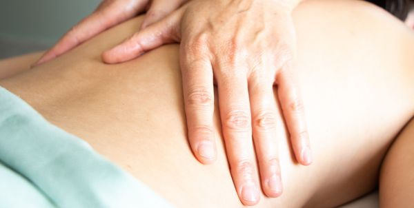 Klassische Rückenmassage Rückenmassage