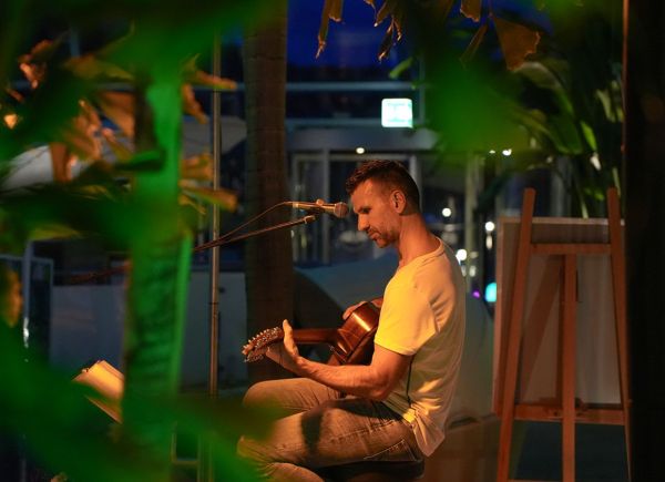 Acoustic Winter